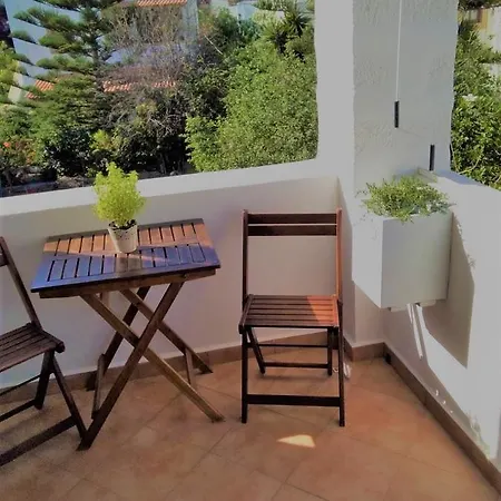 Eva'S Family & Pernera'S Vegan Studios Apartment