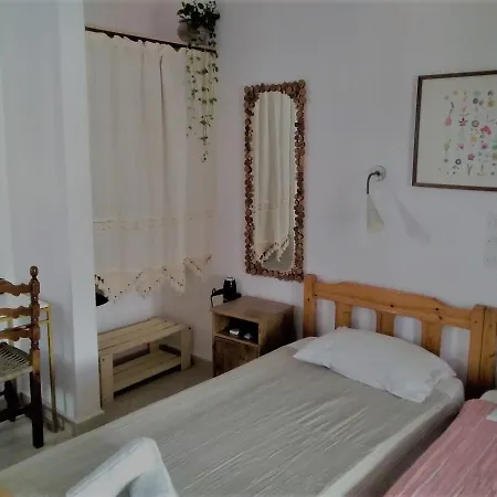 Eva'S Family & Pernera'S Vegan Studios Apartment Skala (Patmos)