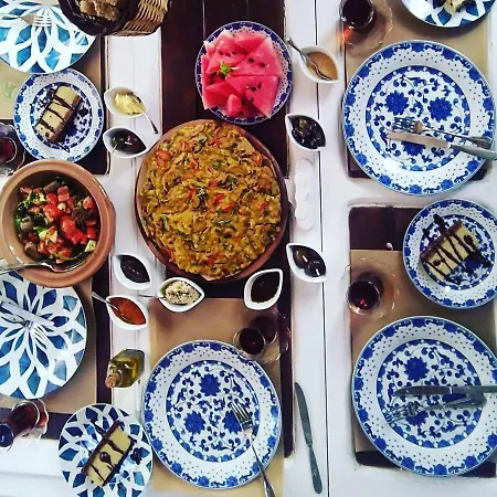 Eva's Family & Pernera's Vegan Апартаменты *
