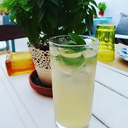 Eva's Family & Pernera's Vegan Апартаменты *
